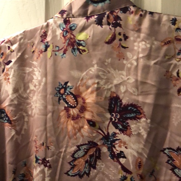 VS Blush Pink Kimono - Picture 4 of 4